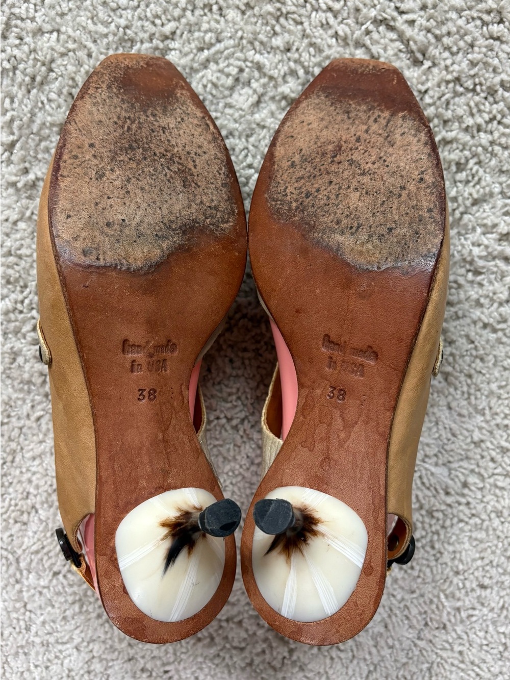Vintage CYDWOQ 2 Tone Beige OSMOSIS Hand Made LEATHER Kitten Heel COMFORT PUMPS - Picture 7 of 7
